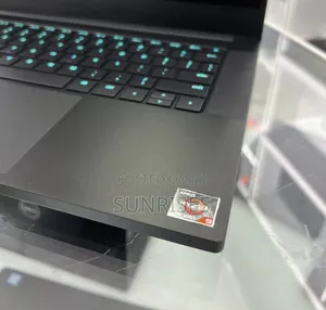 New Laptop Razer Blade Pro 16GB AMD Ryzen 9 SSD 512GB