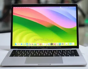 New Laptop Apple MacBook Pro 2018 8GB Intel Core I5 SSD 256GB