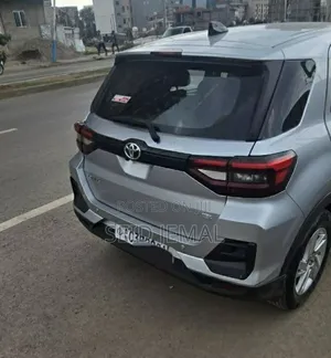 Toyota Raize 2022 Silver