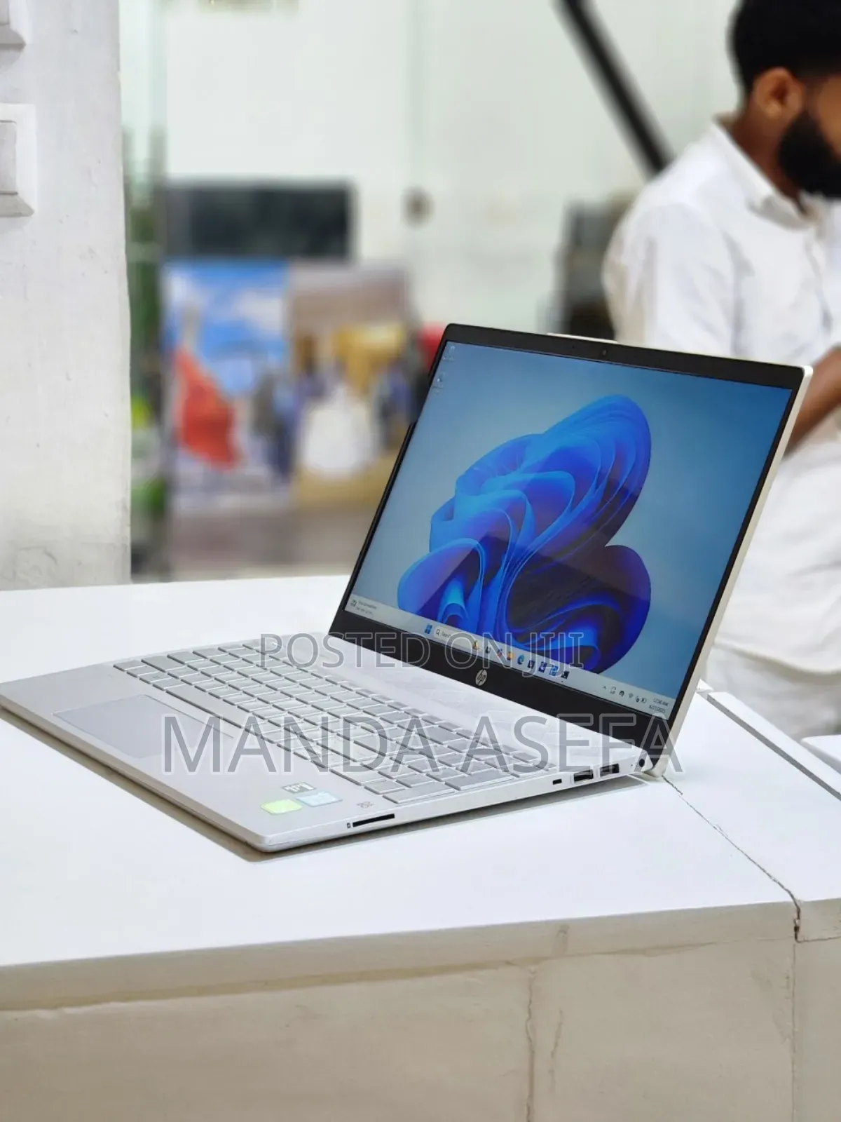 New Laptop HP Pavilion 15 8GB Intel Core I5 HDD+SSD 1T