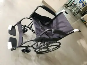 Photo - Wheelchair鉛球wheelchair藥房wheelchair非法wheelchair天空wheelchair