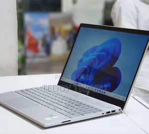 New Laptop HP Pavilion 15 8GB Intel Core I5 SSD 1T