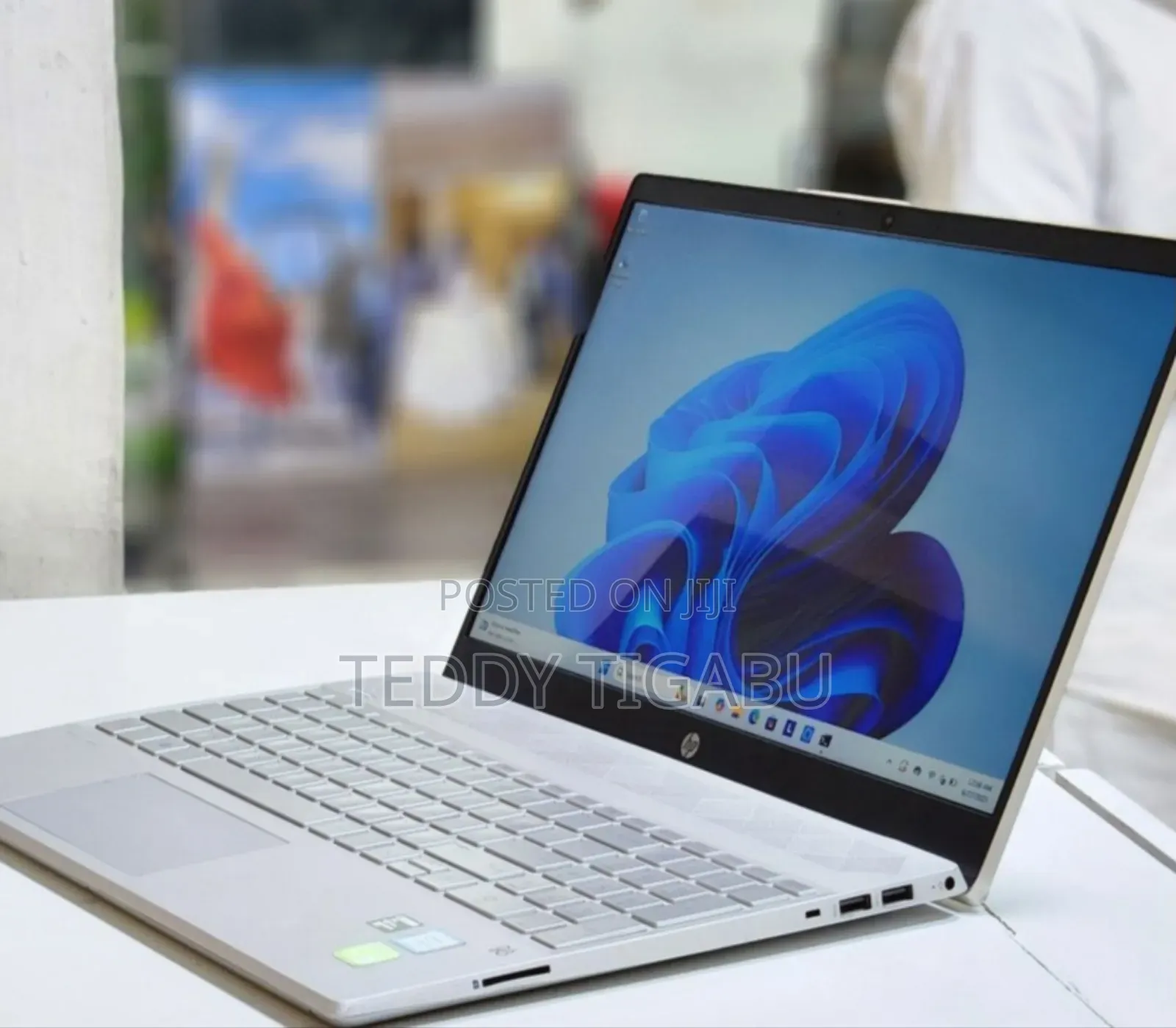 New Laptop HP Pavilion 15 8GB Intel Core I5 SSD 1T