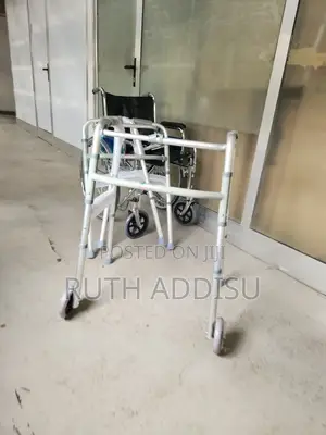 Photo - Foldable Walker半夜almunium Walker上海walker出現walker書中walker