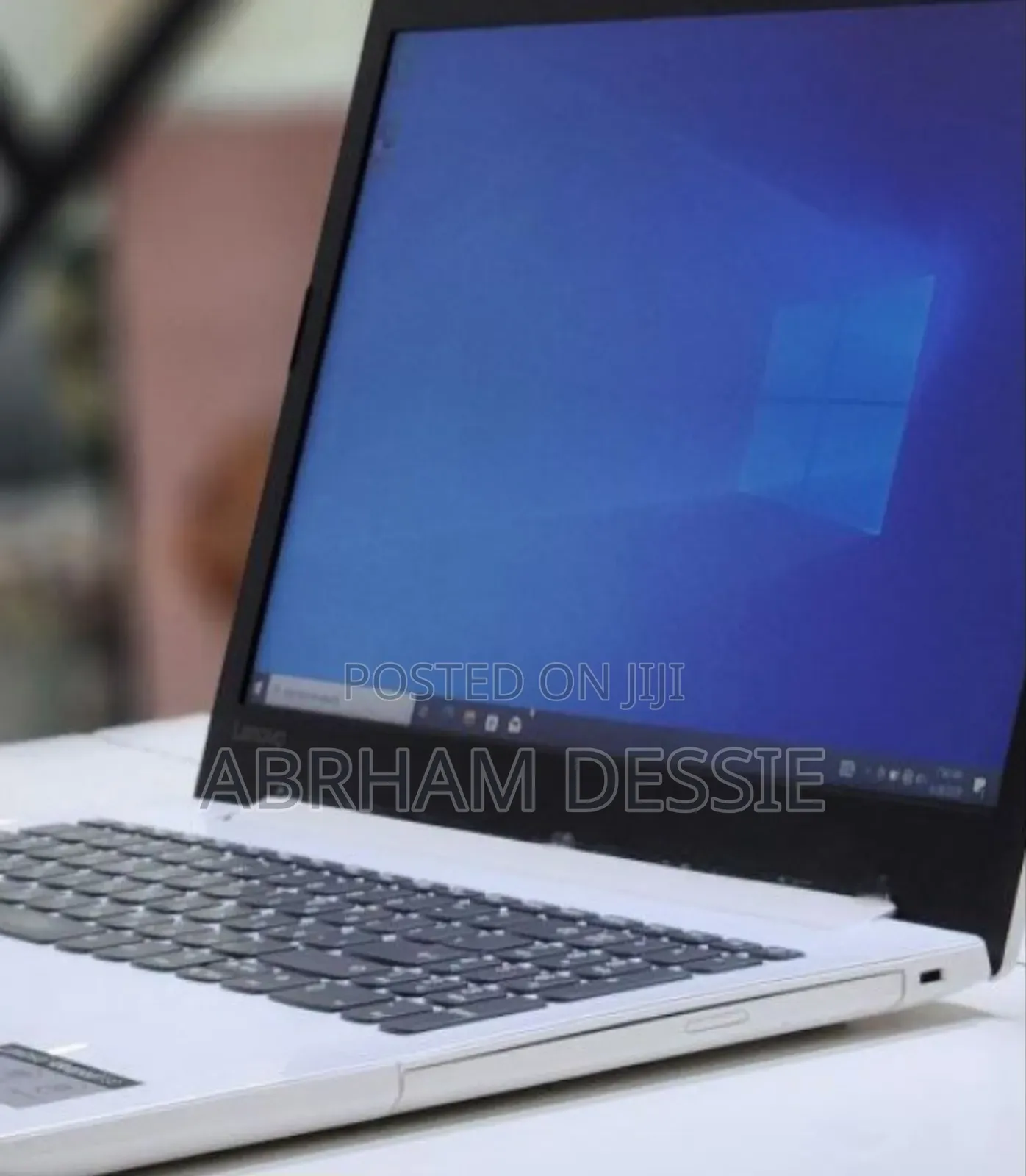 New Laptop Lenovo IdeaPad 330 8GB Intel Core I5 SSD 1T