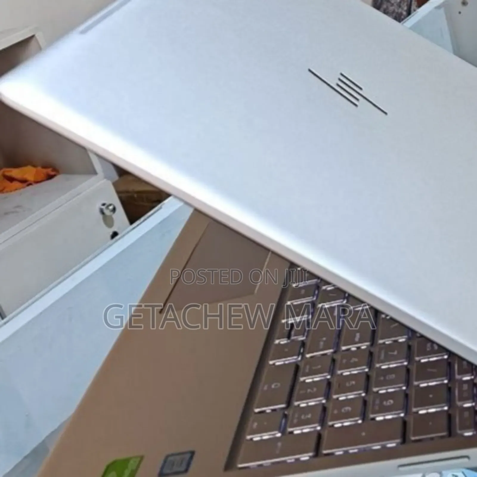 New Laptop HP Envy X360 8GB Intel Core I5 SSD 512GB