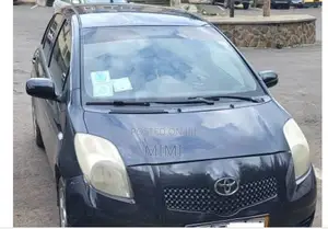 Photo - Toyota Yaris 1.0 2006 Black