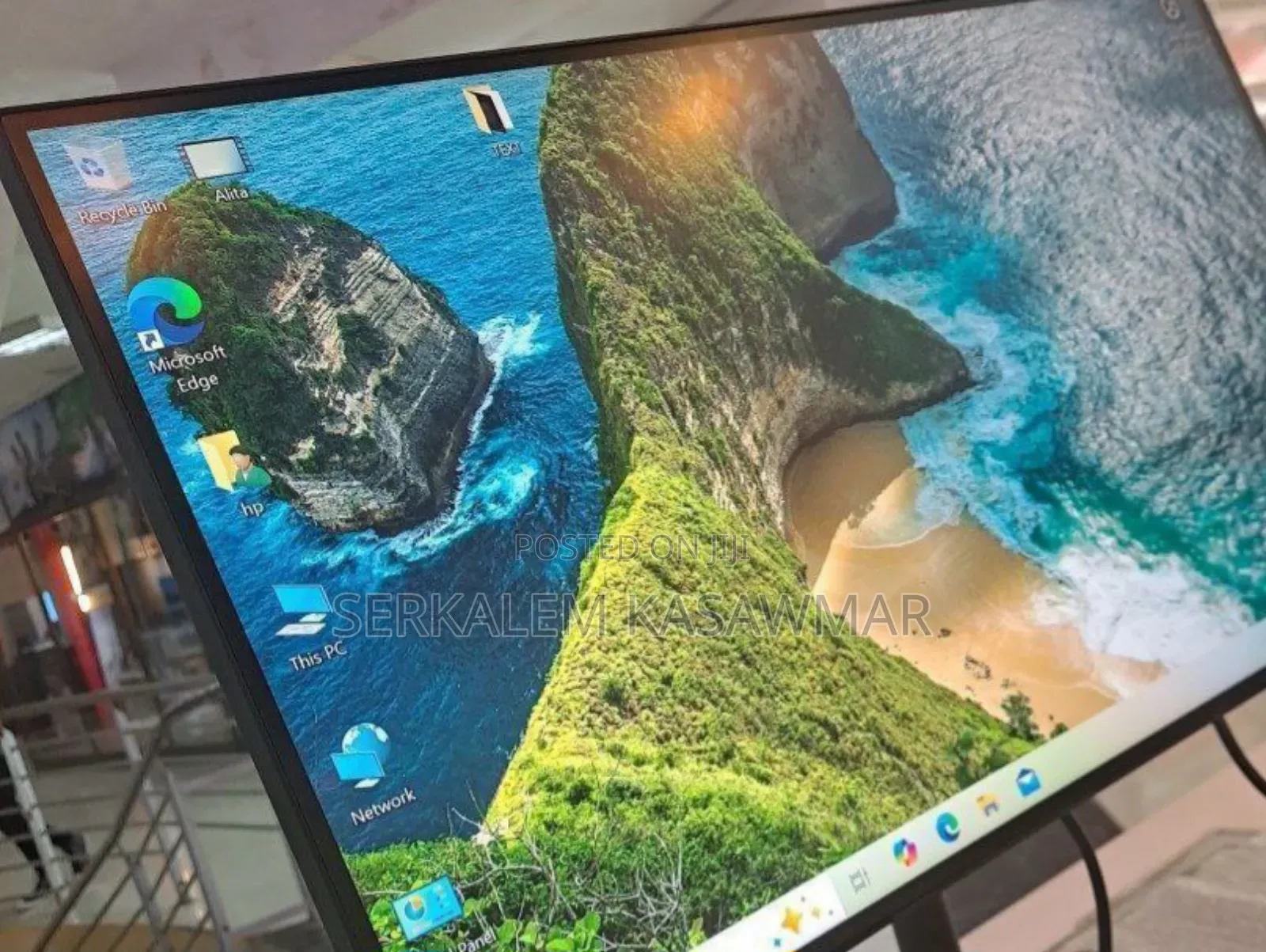 Brand New Lenovo 27" Inch Frameless Monitor 2022/23