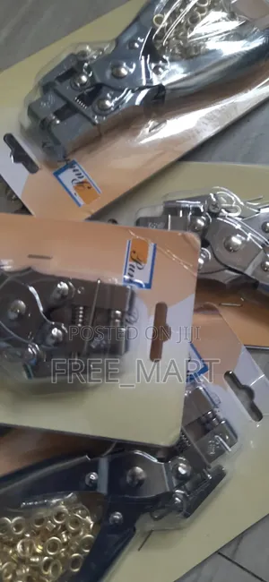 Eyelet Puncher (መንጎል የካምሱር መምቻ )