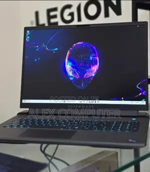 New Laptop Alienware M17x R2 32GB Intel Core I7 SSD 1T