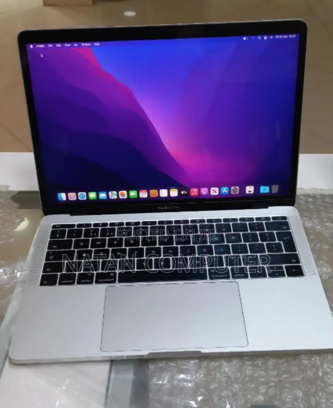 New Laptop Apple MacBook Pro 2017 8GB Intel Core I5 SSD 256GB