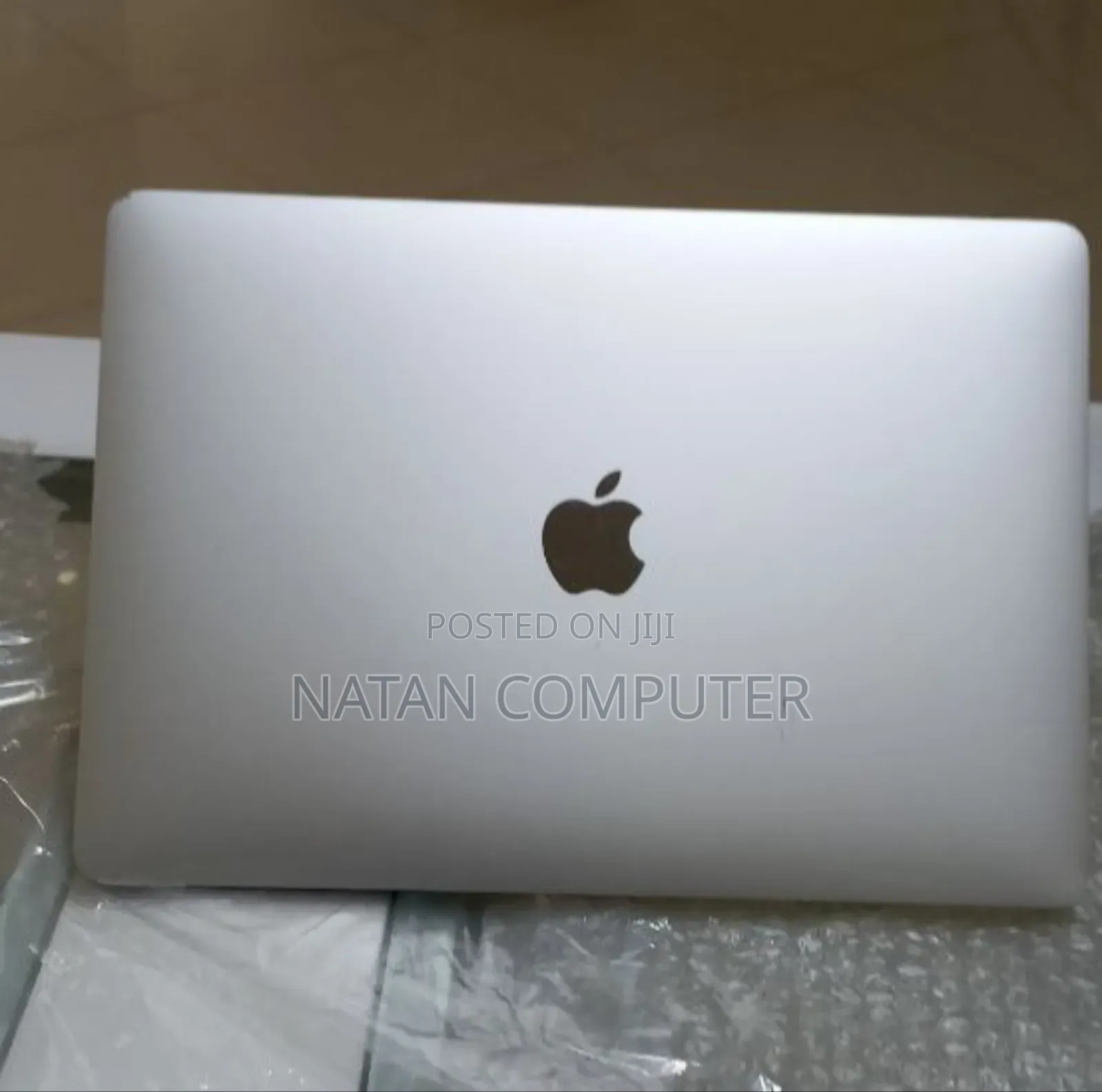 New Laptop Apple MacBook Pro 2017 8GB Intel Core I5 SSD 256GB