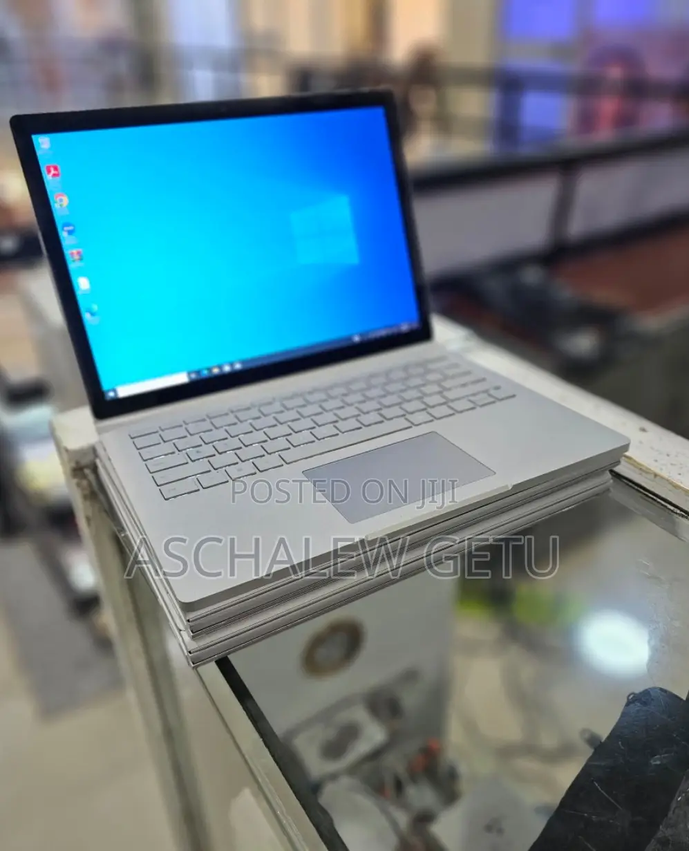 New Laptop Microsoft Surface Book 3 16GB Intel Core I7 SSD 256GB