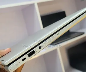 New Laptop HP Envy X360 8GB Intel Core I5 HDD 1T