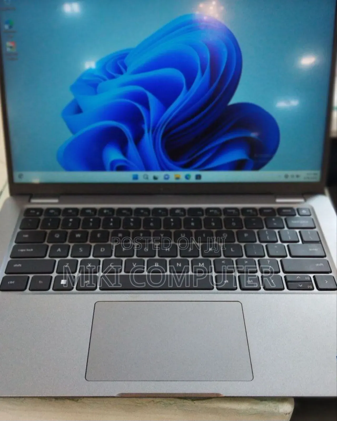 New Laptop Dell Latitude 5340 16GB Intel Core I5 SSD 512GB