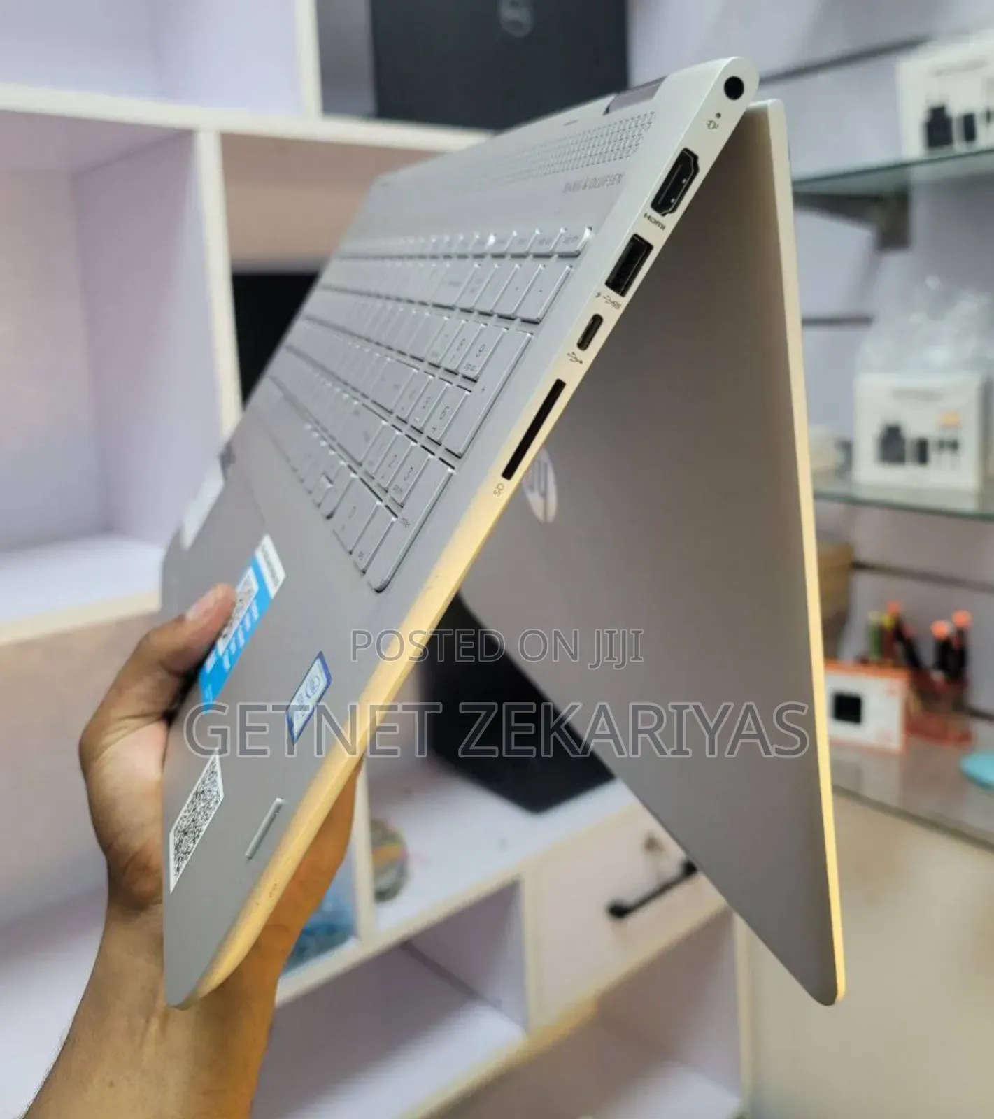 New Laptop HP Envy X360 8GB Intel Core I5 HDD 1T