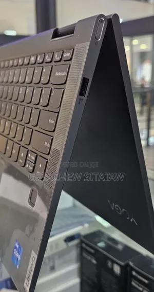 New Laptop Lenovo Yoga 2 8GB Intel Core I5 SSD 512GB