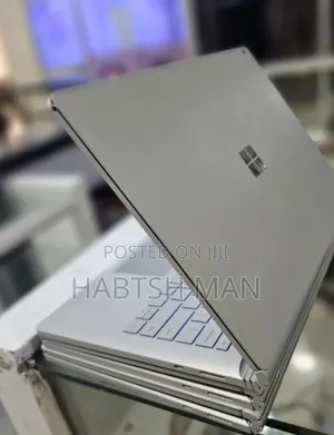 New Laptop Microsoft Surface Book 3 16GB Intel Core I7 SSD 256GB