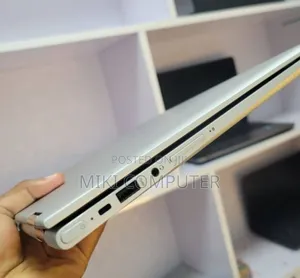 New Laptop HP Envy X360 8GB Intel Core I5 HDD 1T