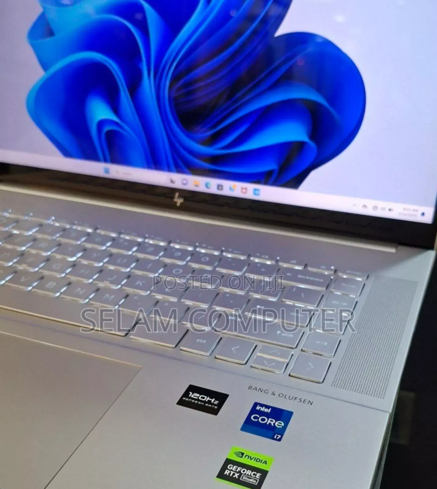 New Laptop HP Envy X360 16GB Intel Core I7 SSD 1T