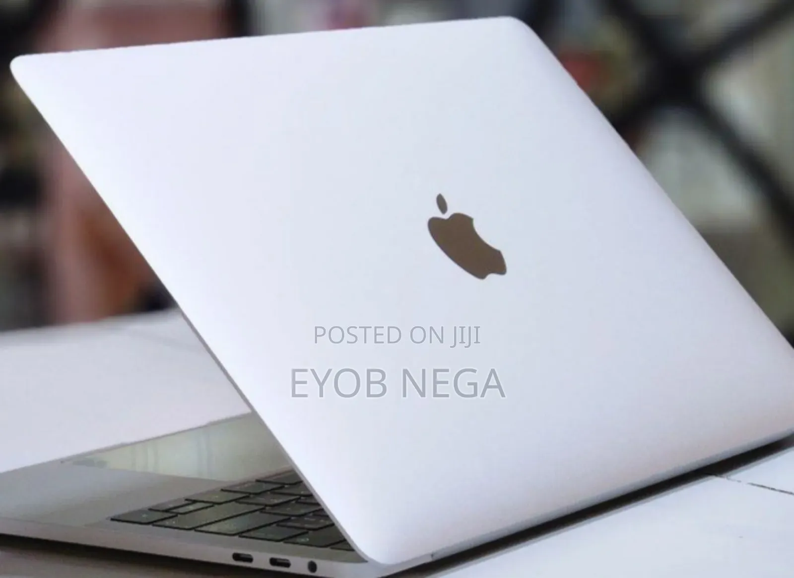 New Laptop Apple MacBook Pro 2018 8GB Intel Core I5 SSD 256GB