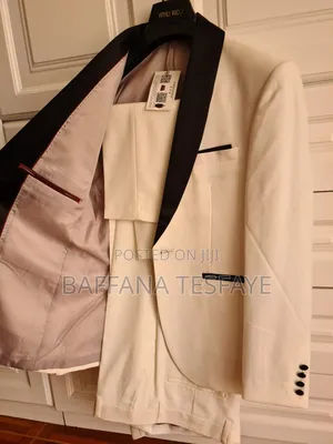 Elegant White Vitali Ricci Tuxedo With Black Lapel