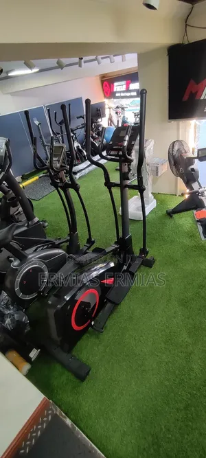 Photo - Elliptic Cross Bike Trainer