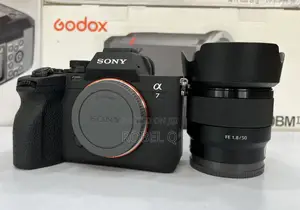 Photo - Sony Alpha 7 Mark 4 With Prime Lens 50mm 1.8 Kq