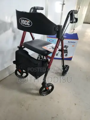 Photo - Walker並且walker內部medical Walker沒事walker豐田european Quality New