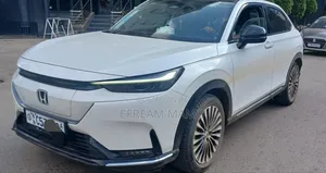 Photo - Honda e:NS1 2022 White