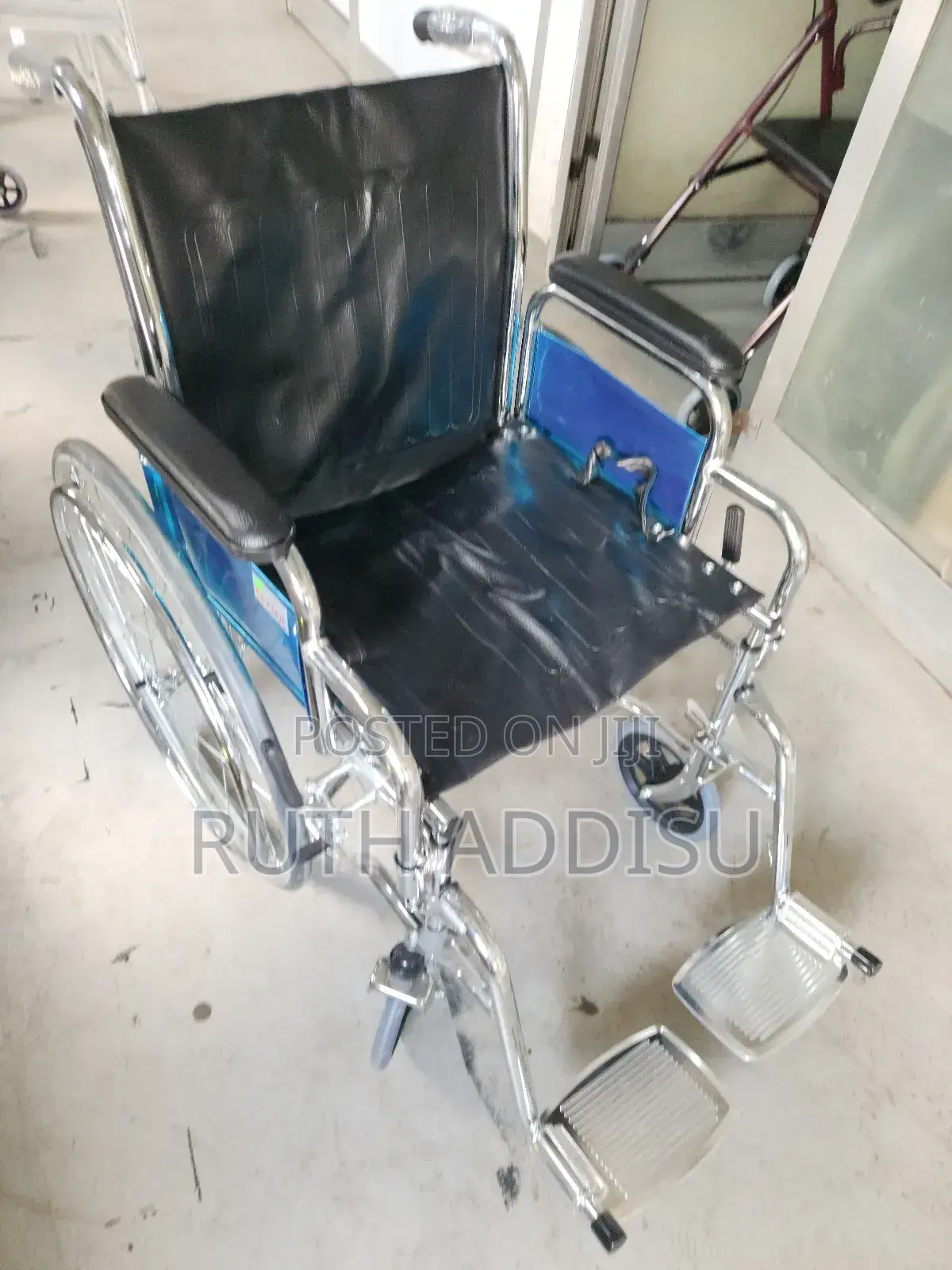 Wheelchair瓶口wheelchair記者wheelchair書記wheelchaor愛吃wheelchair