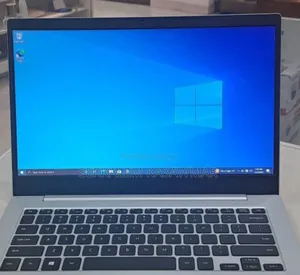 New Laptop Samsung 4GB Qualcomm Snapdragon X Plus SSD 128GB