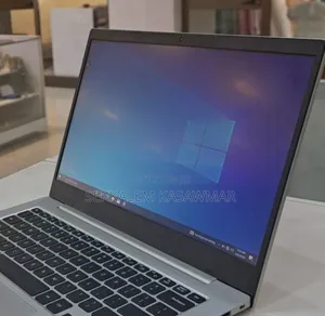 New Laptop Samsung 4GB Qualcomm Snapdragon X Plus SSD 128GB