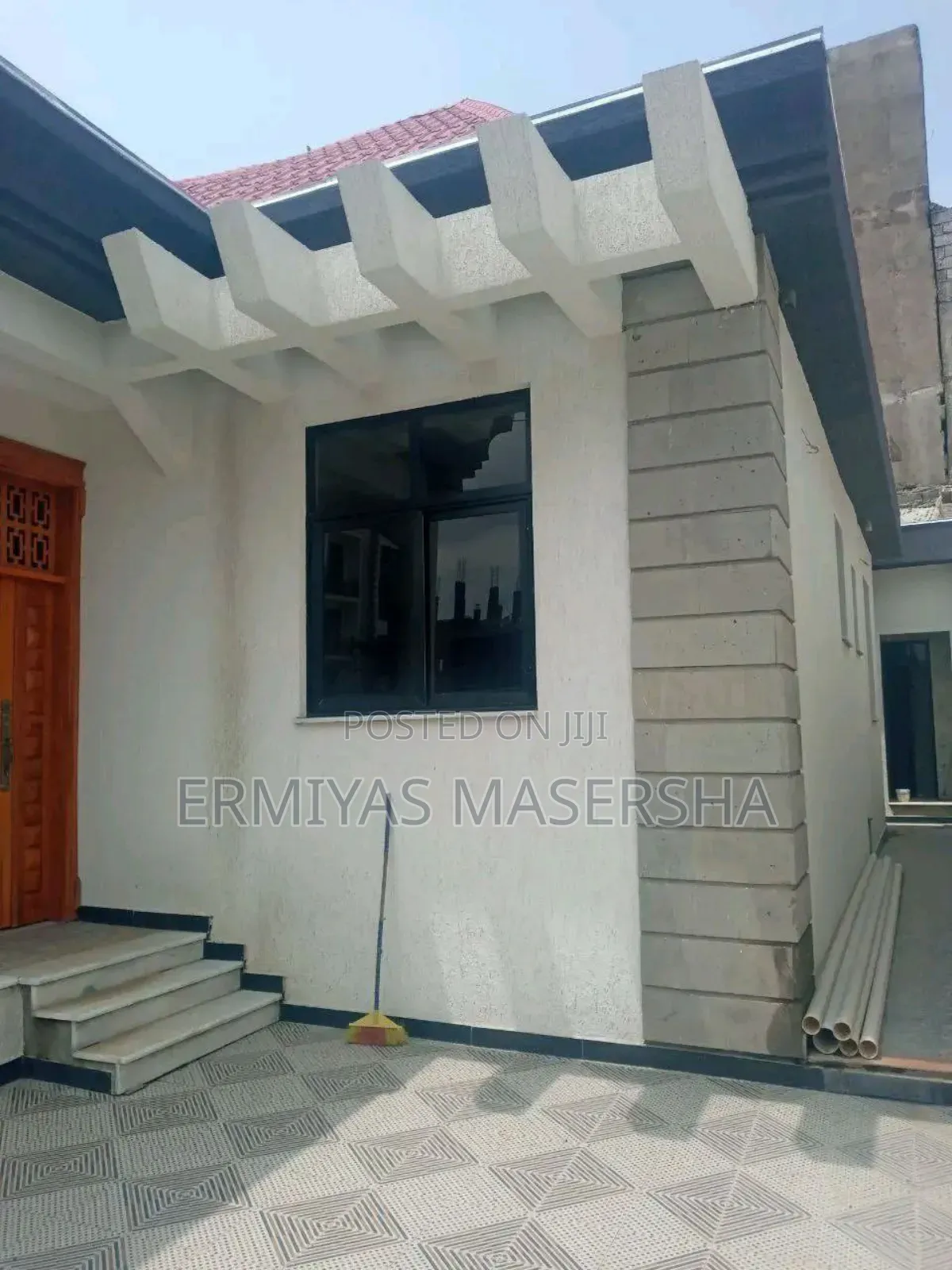 Furnished 5bdrm Villa in Bole for sale