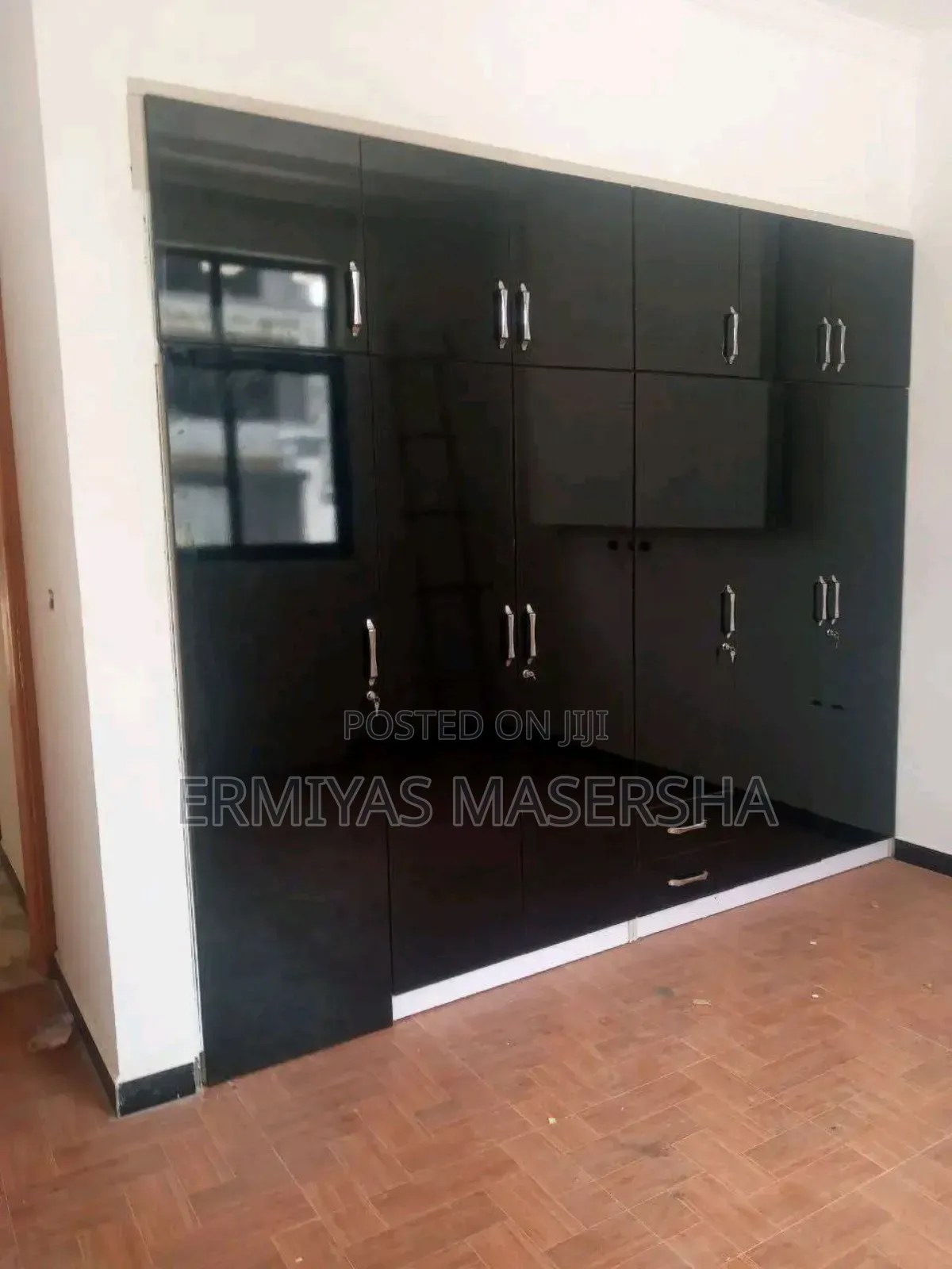 Furnished 5bdrm Villa in Bole for sale