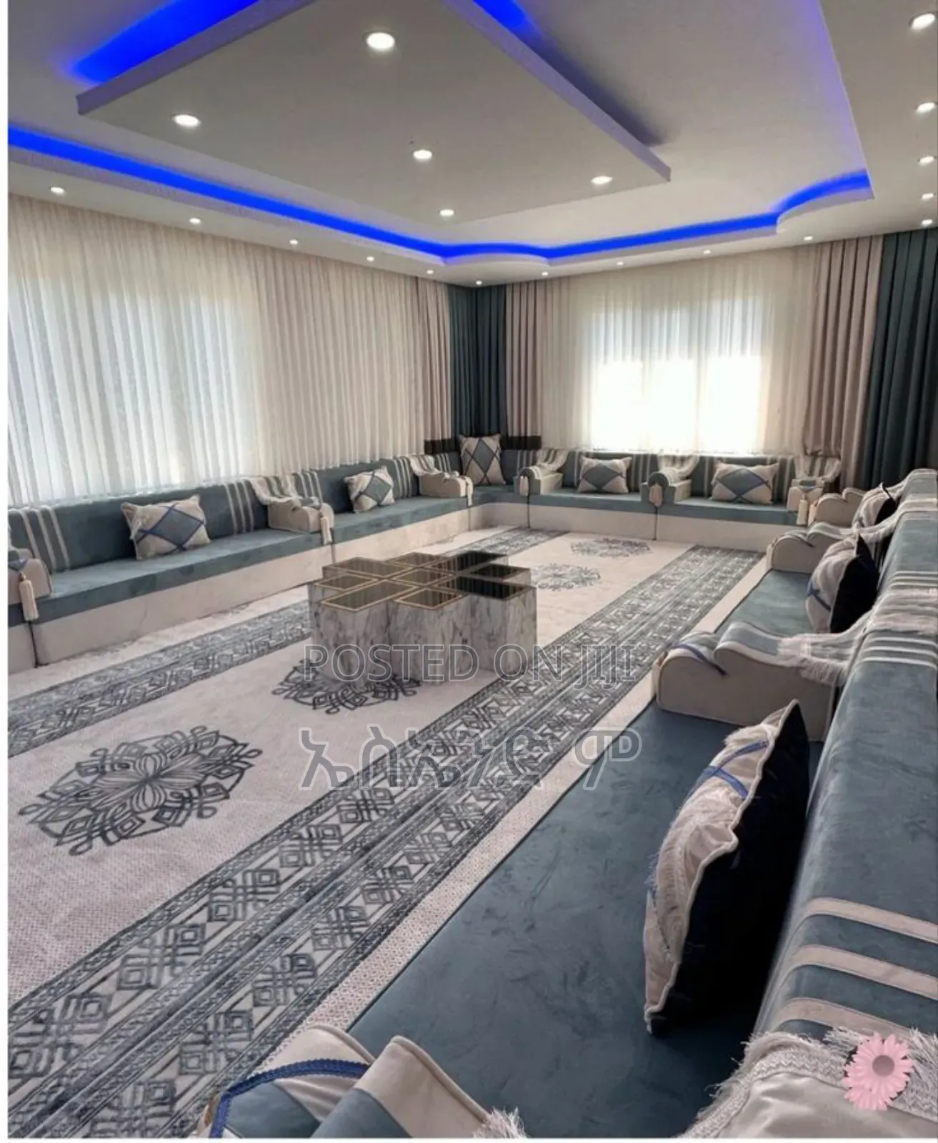 L Shaped Mejles Arabian With Table