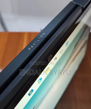 New Laptop HP Pavilion X360 8GB Intel Core I3 SSD 256GB