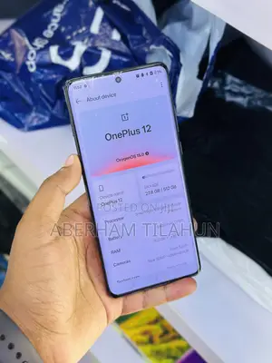 Photo - OnePlus 12 512 GB Black