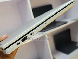 New Laptop HP Envy X360 8GB Intel Core I5 HDD 1T