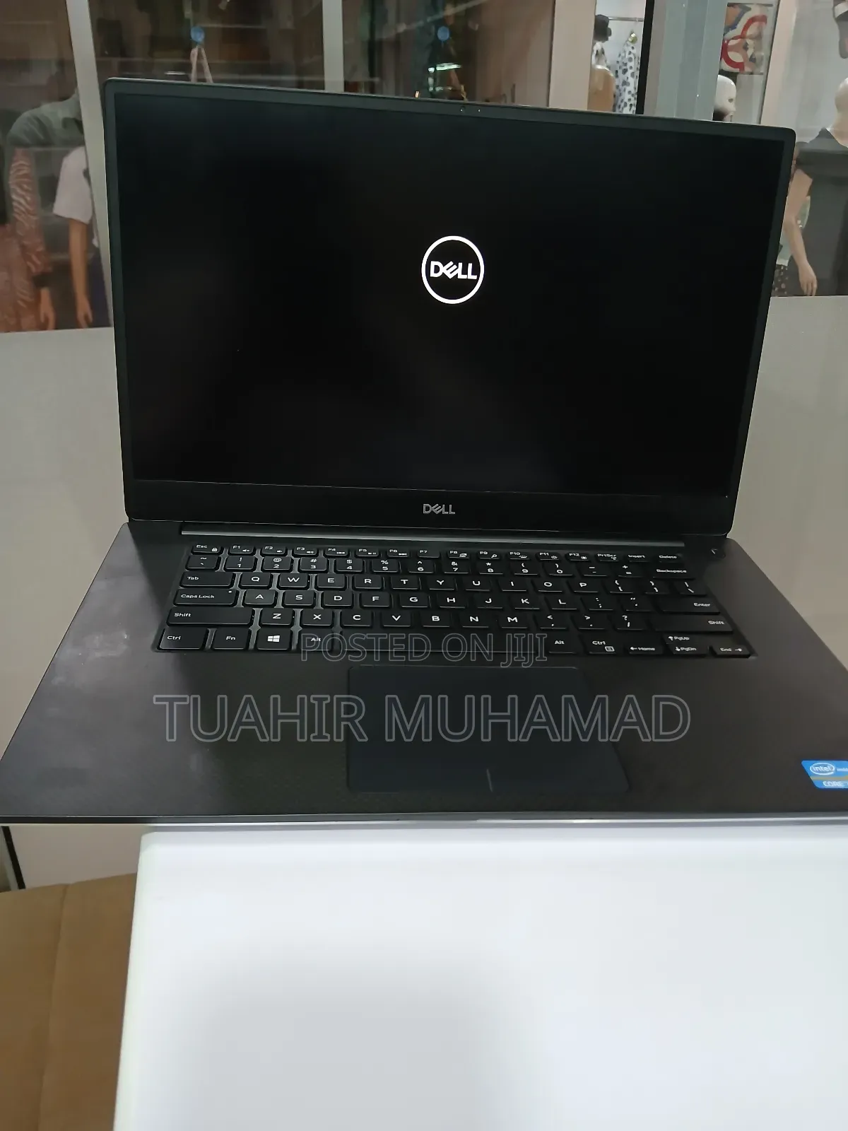 New Laptop Dell Precision 5540 16GB Intel Core I7 SSD 512GB