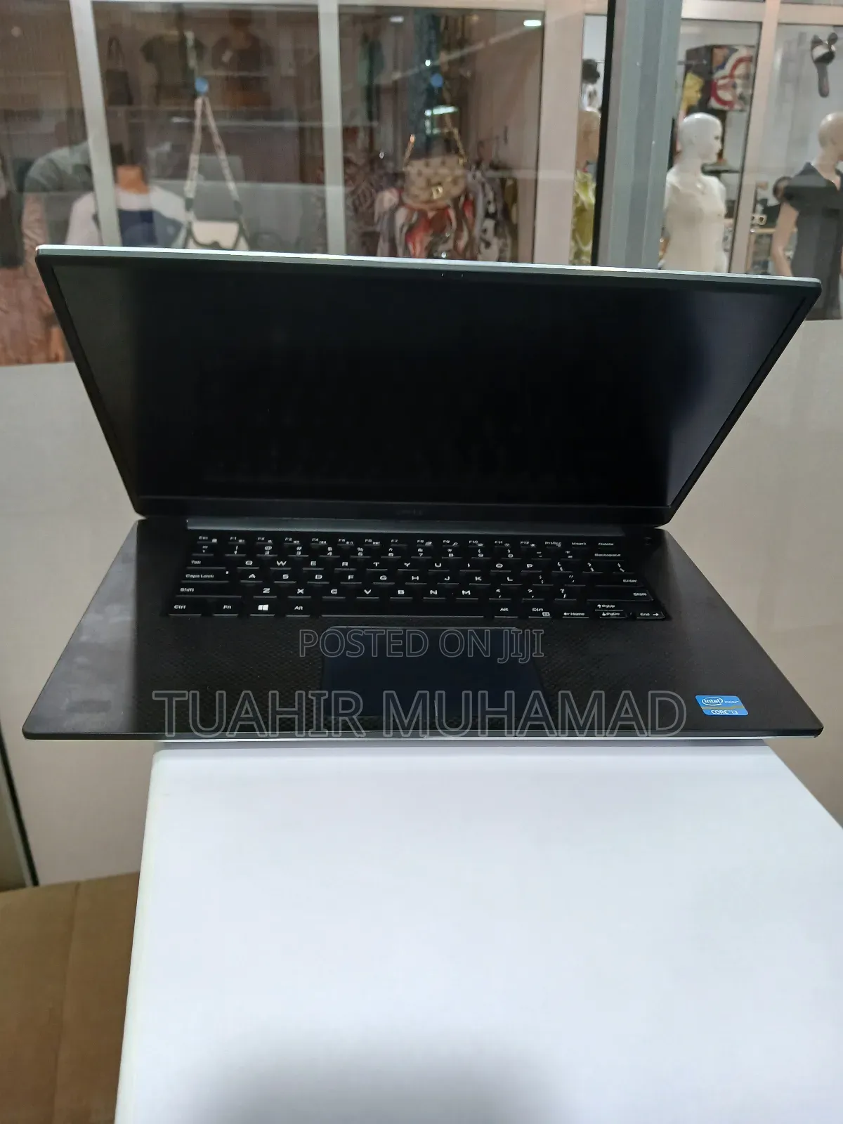 New Laptop Dell Precision 5540 16GB Intel Core I7 SSD 512GB