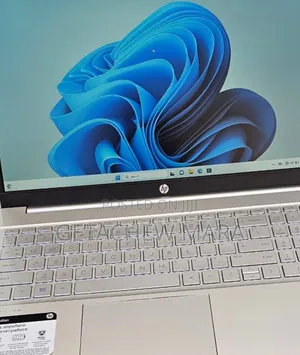 New Laptop HP Pavilion 15 8GB Intel Core I5 SSD 512GB