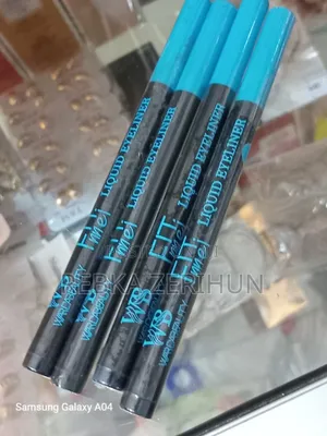 Photo - Liquid Eye Liner