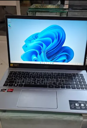 Photo - New Laptop Acer Aspire 3 16GB AMD Ryzen 7 SSD 512GB
