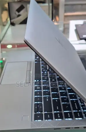 New Laptop HP EliteBook 845 G7 16GB AMD Ryzen 7 SSD 512GB