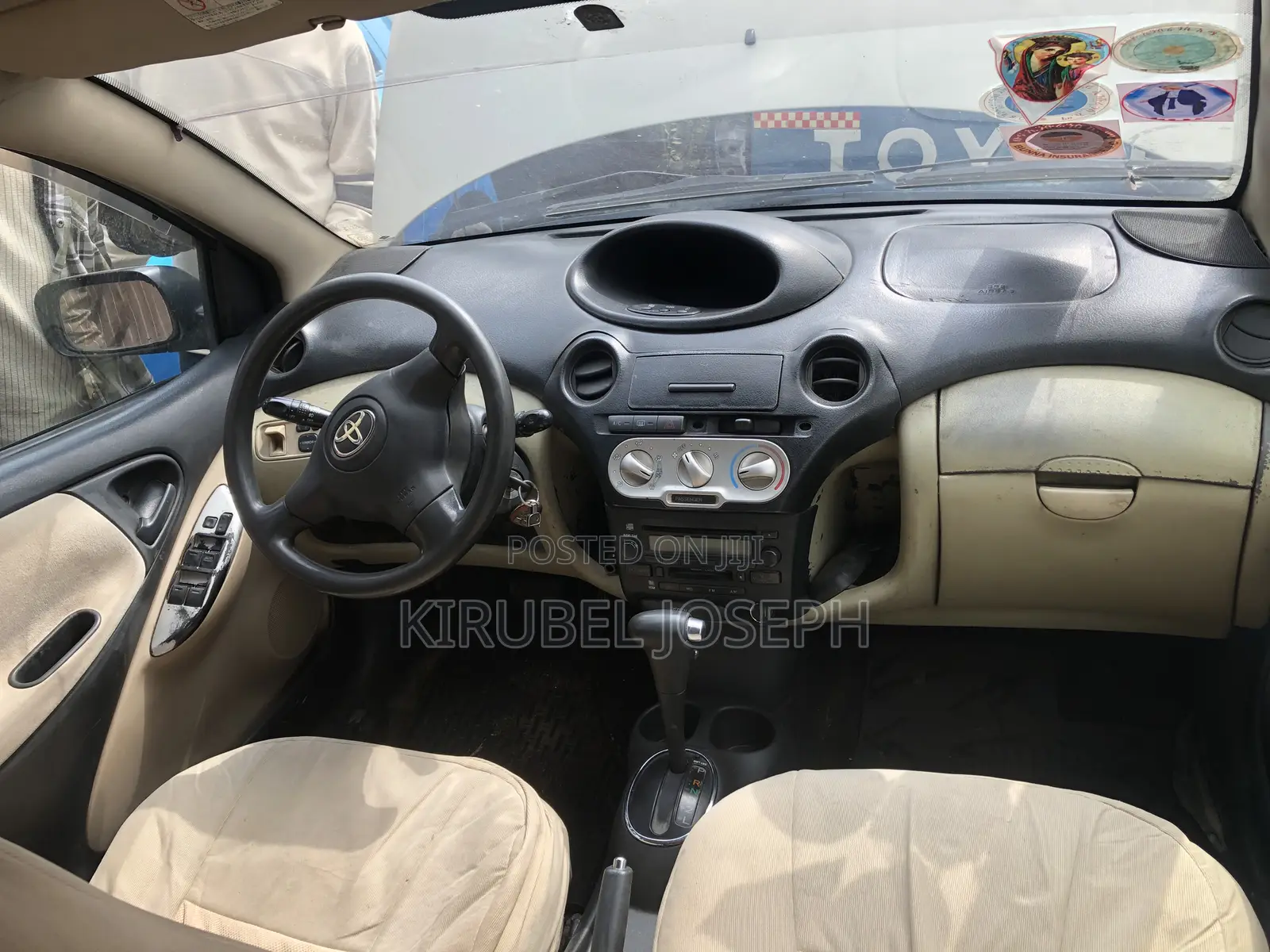 Toyota Vitz 2005 Gold