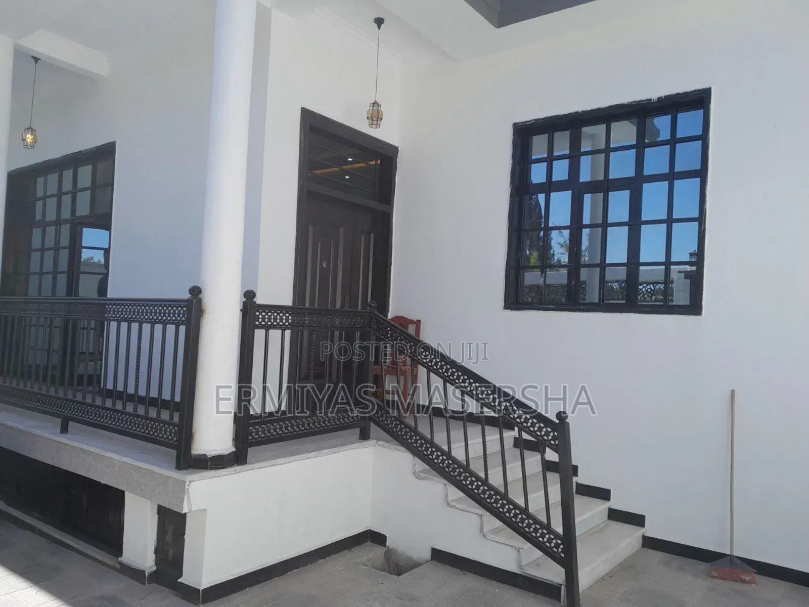Furnished 5bdrm Villa in Akaky Kaliti for sale