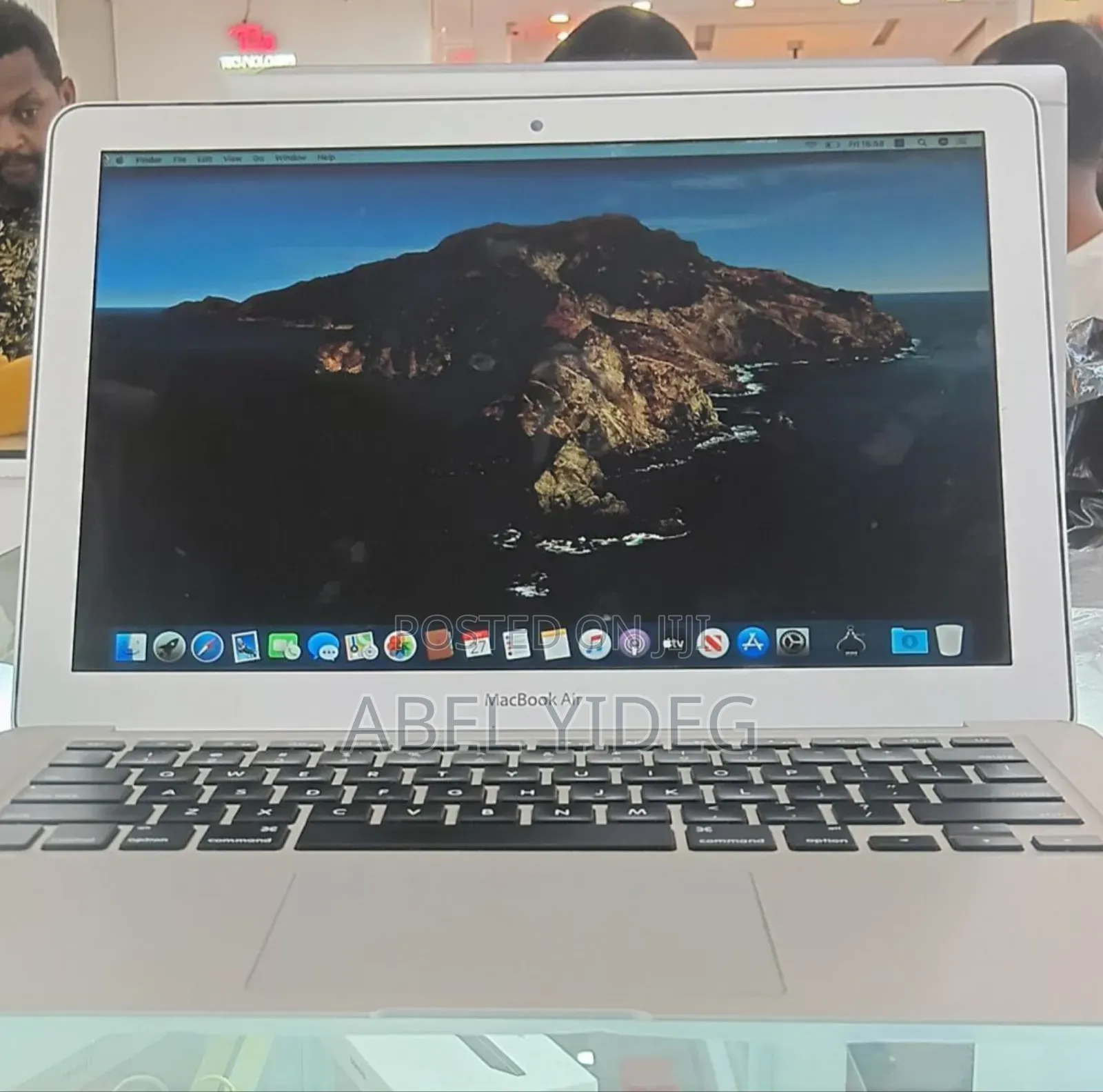 New Laptop Apple MacBook Air 2015 8GB Intel Core I5 SSD 512GB