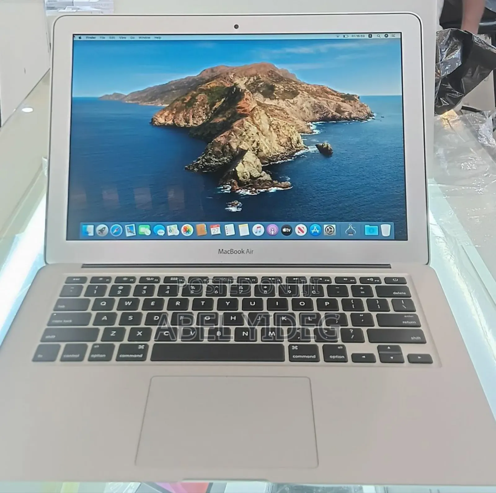 New Laptop Apple MacBook Air 2015 8GB Intel Core I5 SSD 512GB