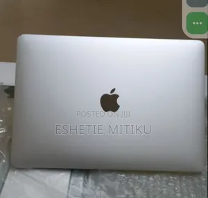 New Laptop Apple MacBook Pro 2017 8GB Intel Core I5 SSD 256GB